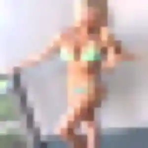 Photo de Eleonore à Bailly (28 ans) - rencontre sexe gratuit