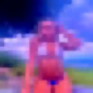 Découvre Naomi, 34 ans à Blainville-sur-Orne en privé