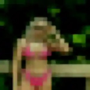 Eliane, femme de 19 ans cherche rencontre sexe à Boos