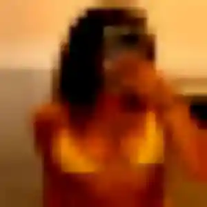 Sexy Yvette, 20 ans à Bosroumois - voir sa photo