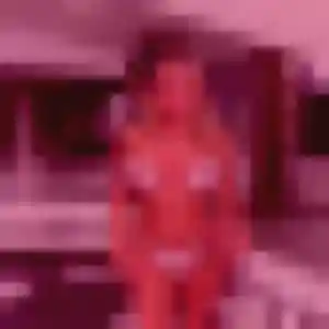 Lily, 20 ans, connectée à La Bazoge pour une rencontre coquine
