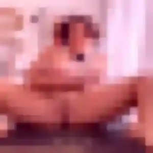 Kim, femme de 23 ans cherche rencontre sexe à La Celle-Saint-Cloud