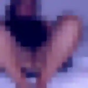 Noura, 29 ans, connectée à La Verrière pour une rencontre coquine