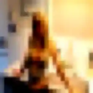 Raphaelle (19 ans) à Montlhéry cherche une rencontre maintenant