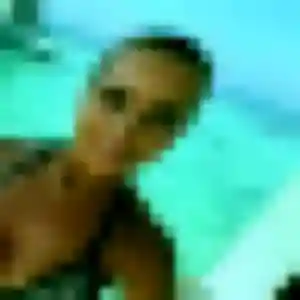 Hortense, 19 ans, connectée à Mouroux pour un rencontre sexe