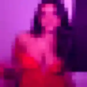 Yasmina, 22 ans, connectée à Osny pour un rencontre sexe