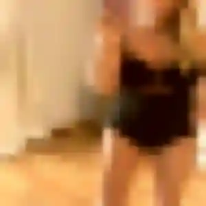 Marie-Cecile, 21 ans, connectée à Presles pour une rencontre coquine