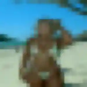 Helena (42 ans) à Puteaux attend une rencontre aujourd'hui