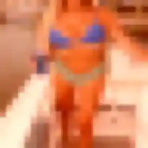 Sexy Dina, 21 ans à Romainville - découvrir son profil