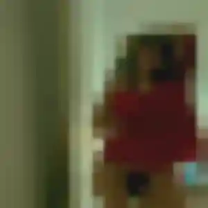 Domitille, 28 ans, connectée à Taverny pour une rencontre coquine