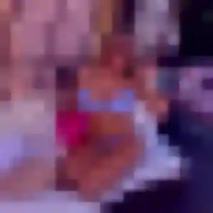 Sexy Bettina, 44 ans à Torigny-les-Villes - découvrir son profil